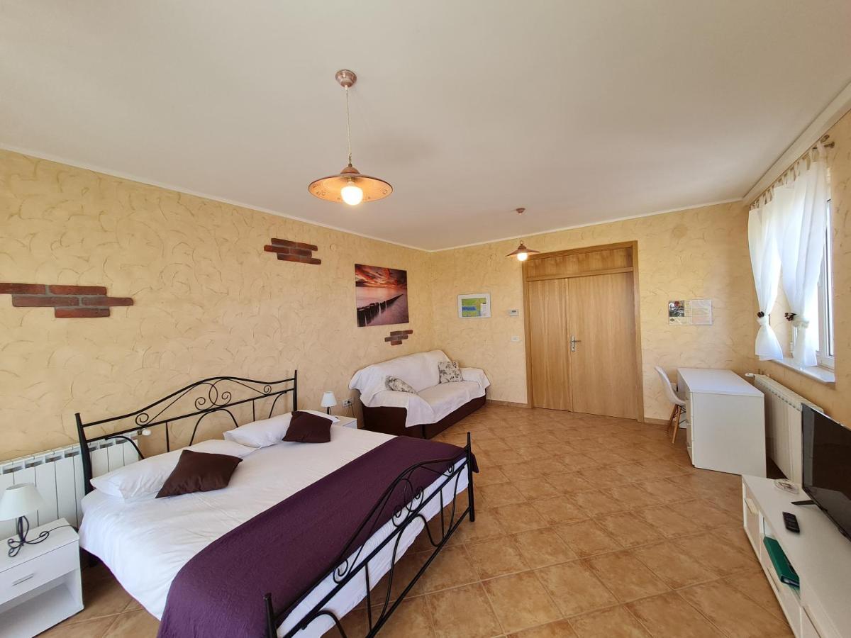 Apartman En Мощеничка-Драга Экстерьер фото