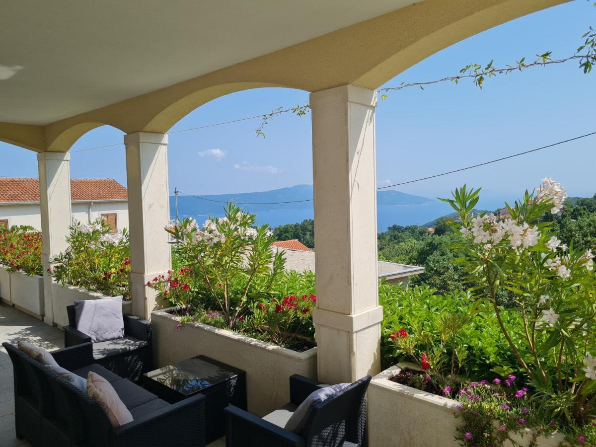 Apartman En Мощеничка-Драга Экстерьер фото