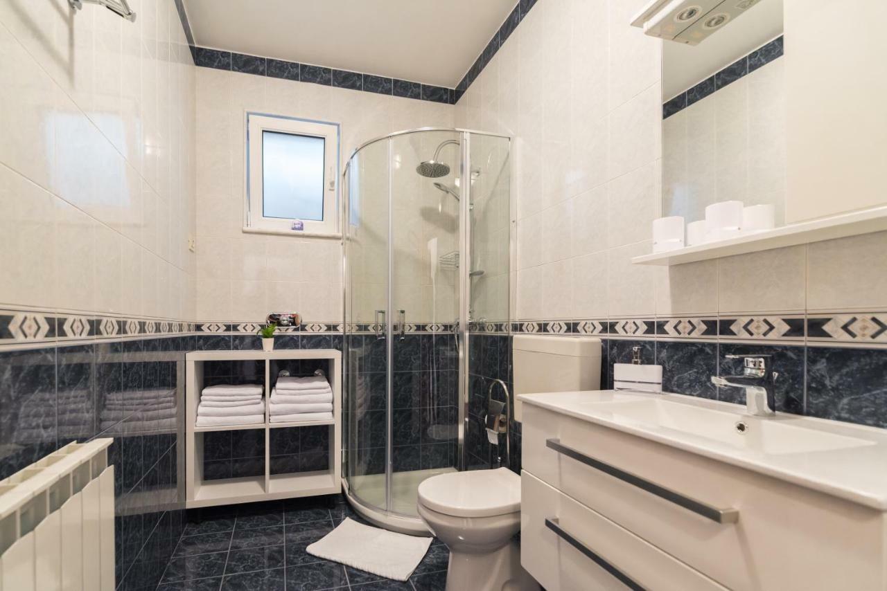 Apartman En Мощеничка-Драга Экстерьер фото